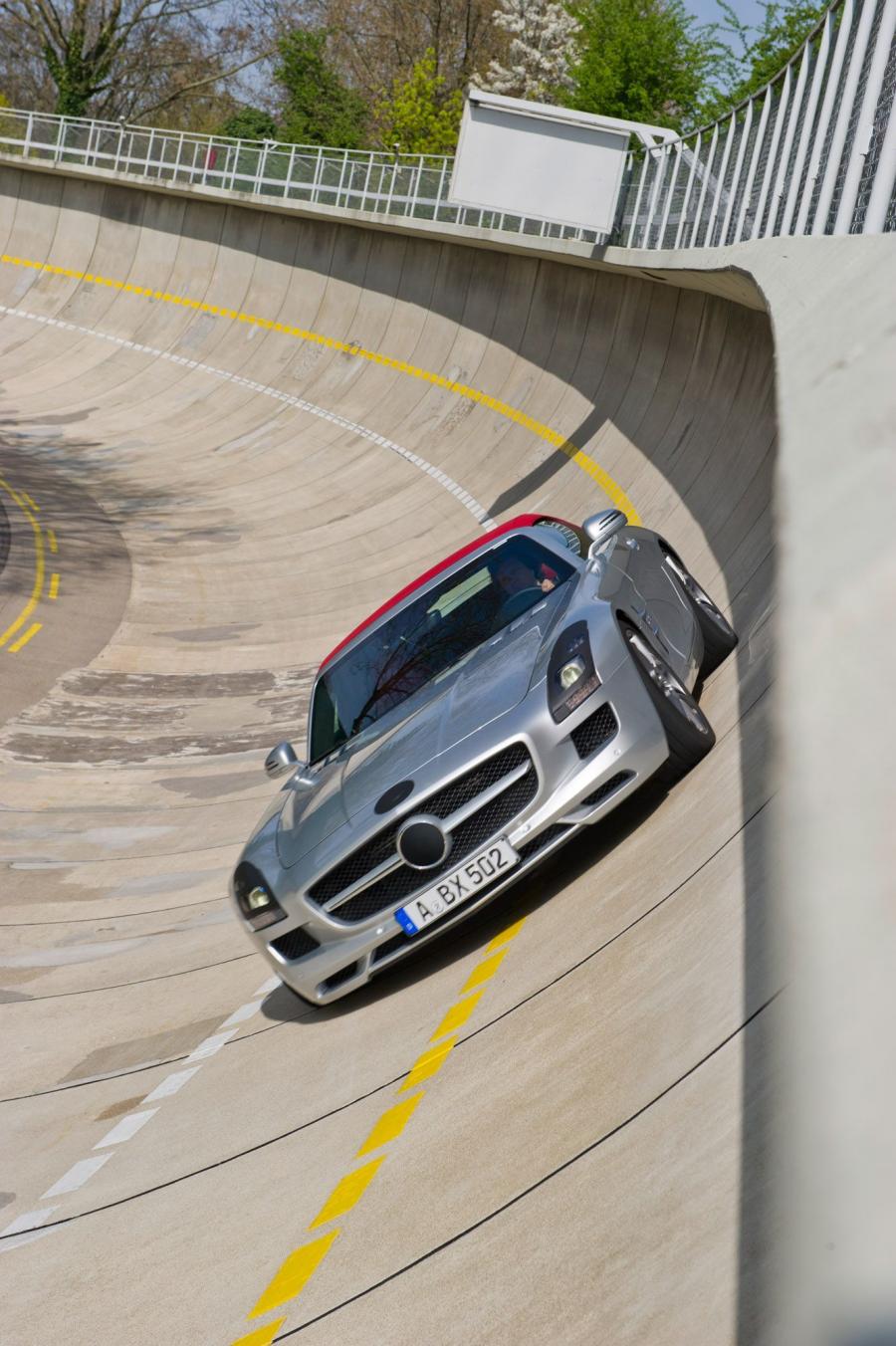  Mercedes-Benz SLS AMG Roadster 2012 года  (фото 123 из 198)